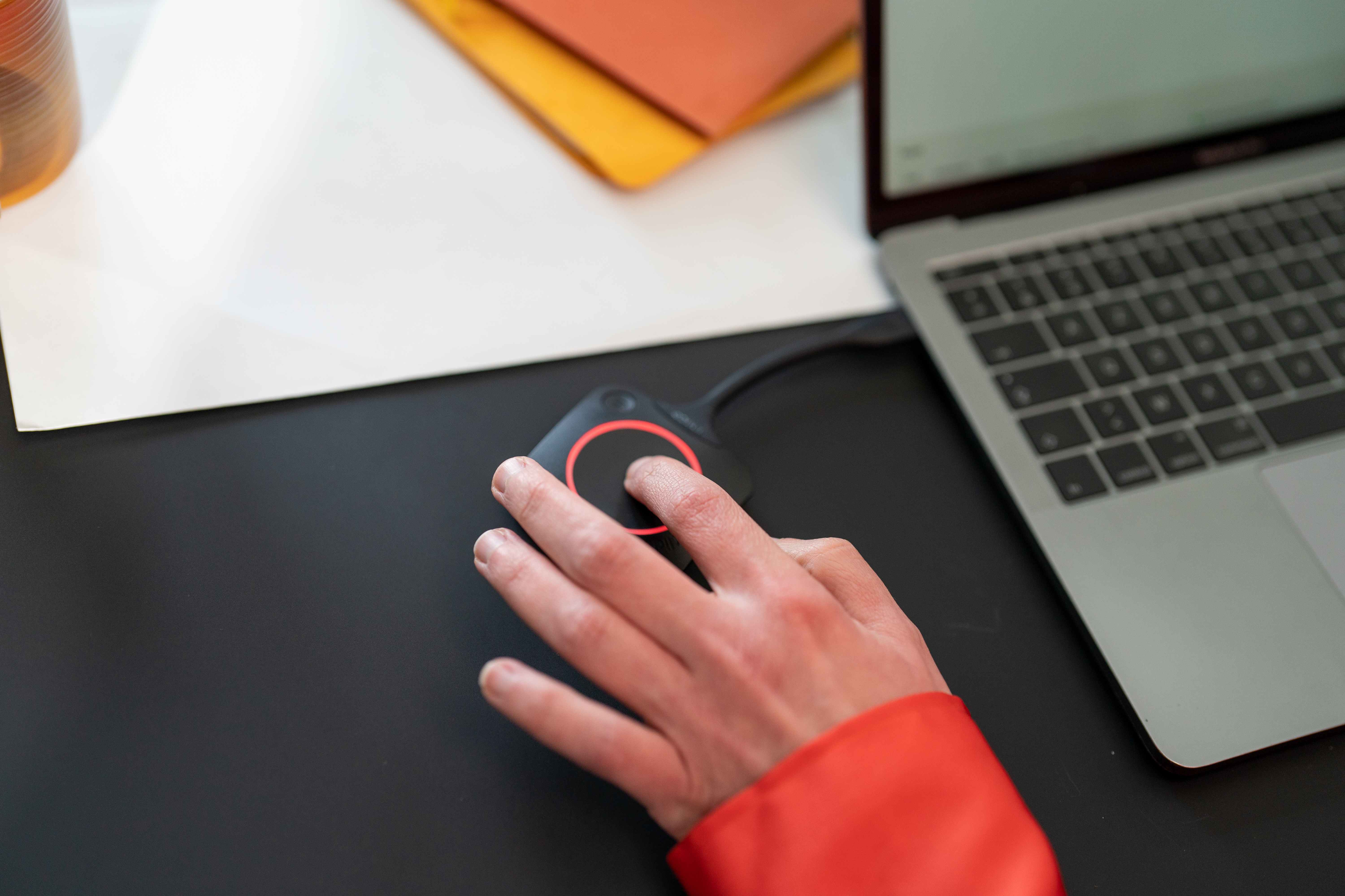 ClickShare - Conecte com um clique