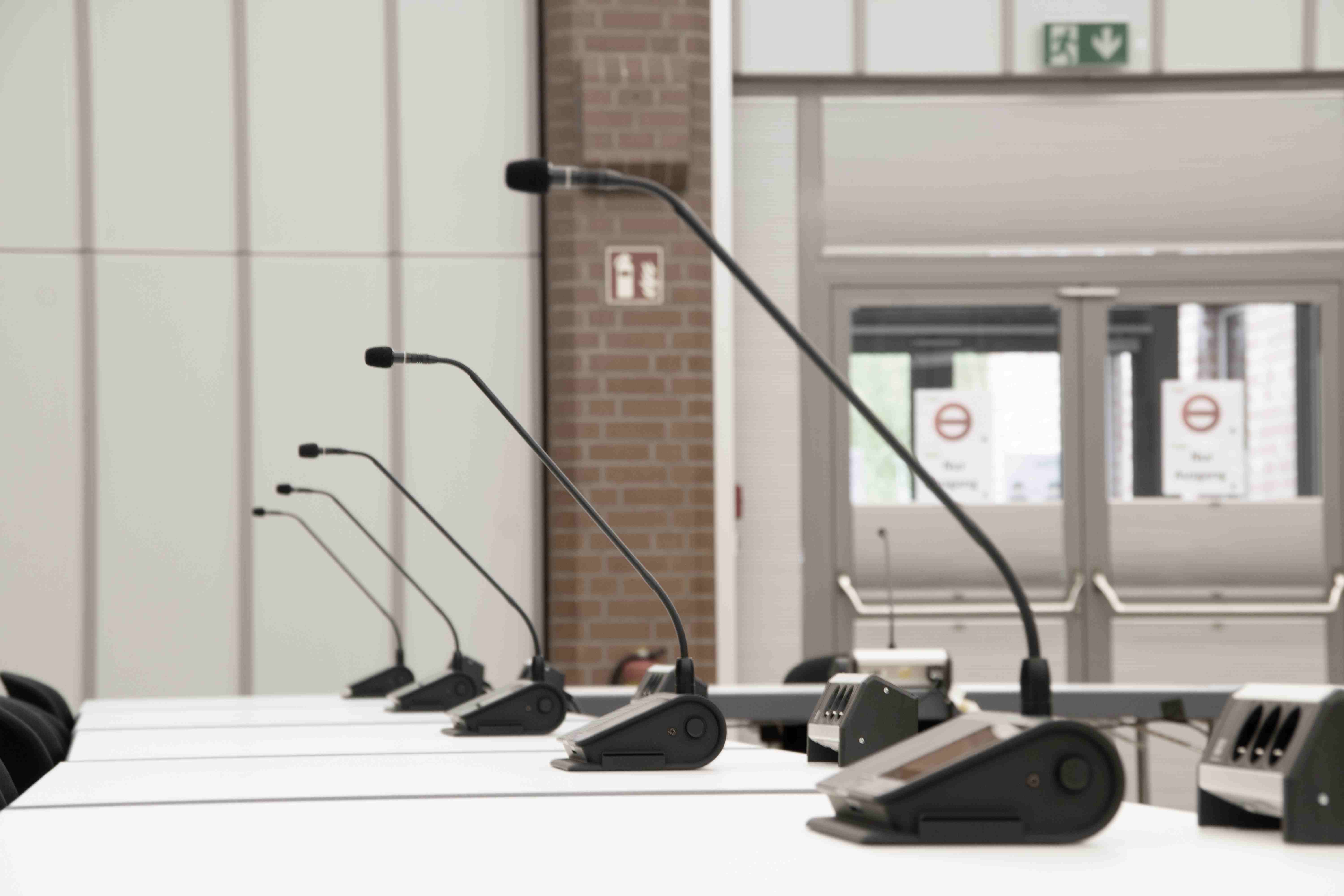 SISTEMAS DE CONFERÊNCIA SEM FIO