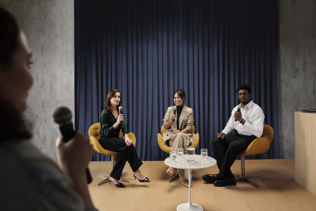 SOLUÇÕES SEM FIO PARA SALAS FLEXÍVEIS